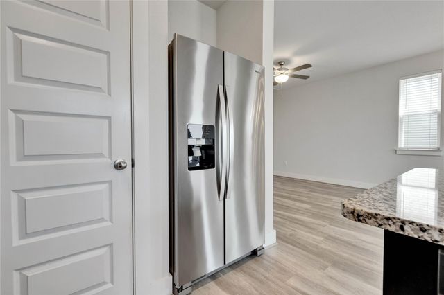 7508 Chesapeake Rail LN, Austin, TX 78744