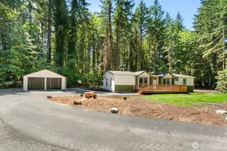7030 Steamboat Island Road NW, Olympia, WA 98502