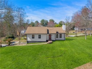 2860 Powder Horn SW Trail, Marietta, GA 30064