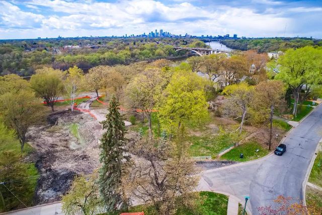 98 Mississippi River Blvd N - Lot, Saint Paul, MN 55104