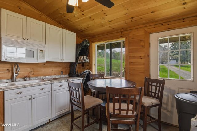 106 Mosher Road, Sand Lake, NY 12153
