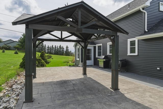 106 Mosher Road, Sand Lake, NY 12153