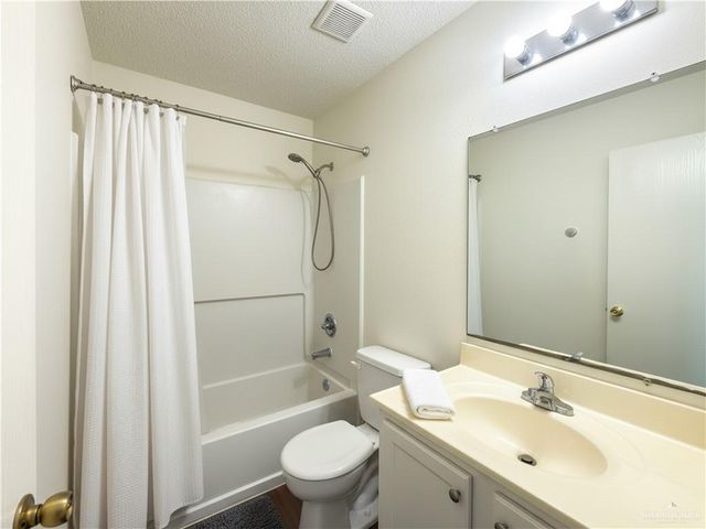 1916 Azalea Street, Mission, TX 78573