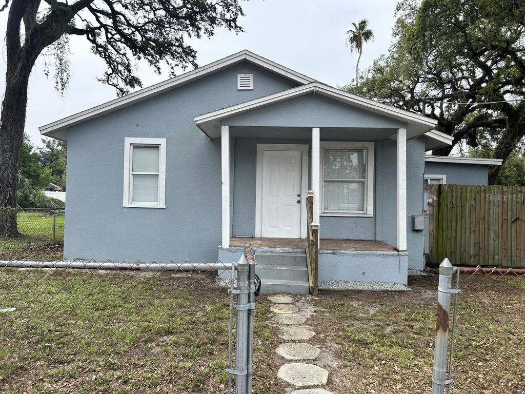 3001 E MCBERRY STREET, Tampa, FL 33610