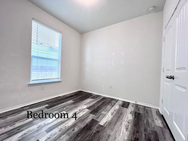7900 W Crystalbrook, Austin, TX 78724