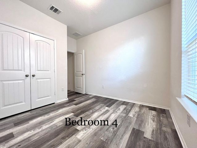 7900 W Crystalbrook, Austin, TX 78724
