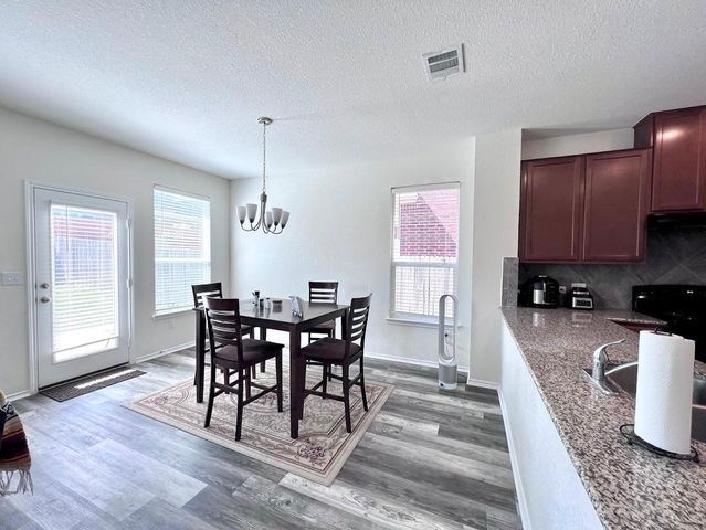 7900 W Crystalbrook, Austin, TX 78724