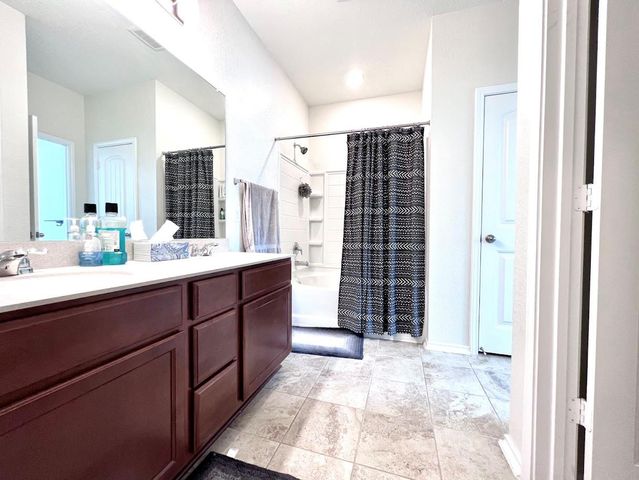 7900 W Crystalbrook, Austin, TX 78724