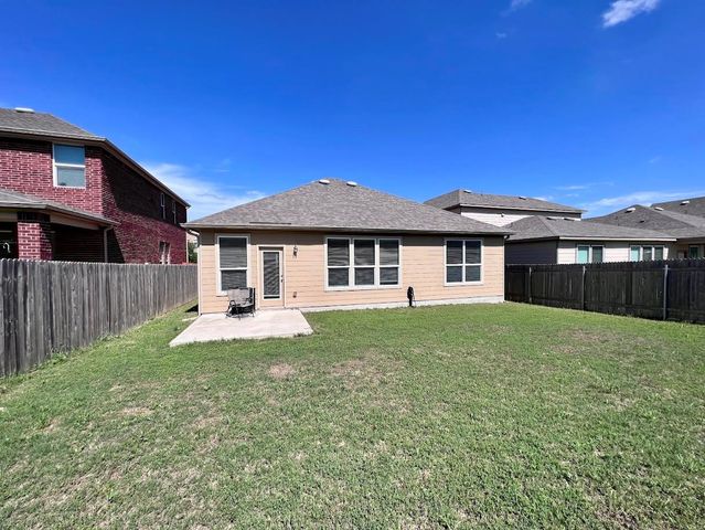 7900 W Crystalbrook, Austin, TX 78724