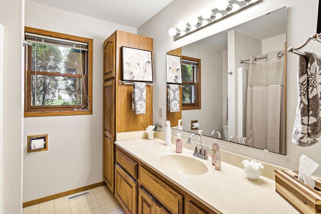 120 Beech Road, Waterloo, WI 53594