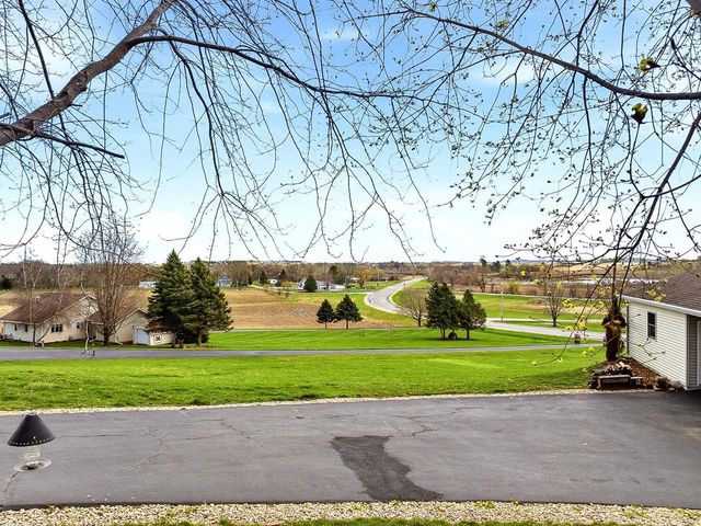 120 Beech Road, Waterloo, WI 53594