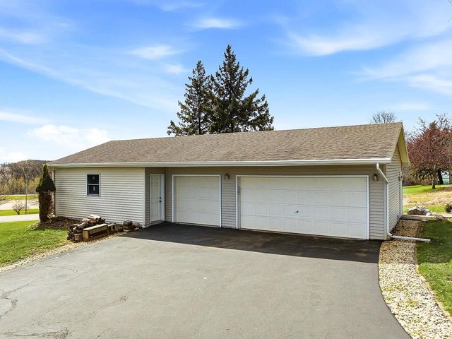 120 Beech Road, Waterloo, WI 53594