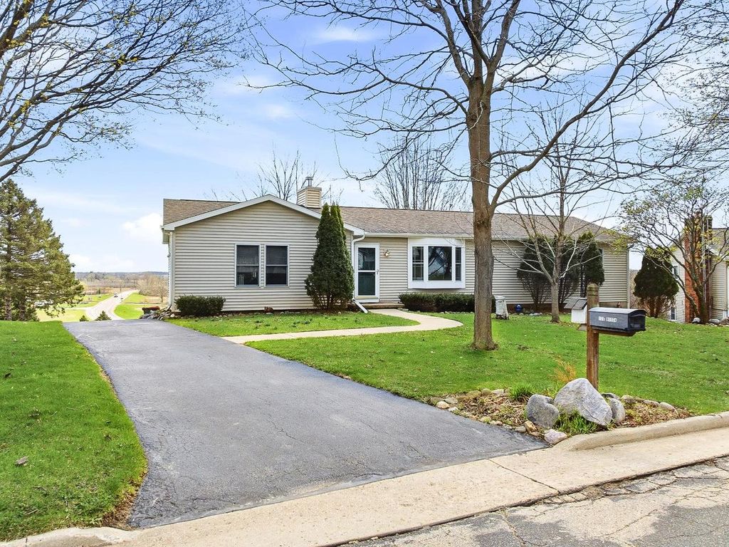120 Beech Road, Waterloo, WI 53594