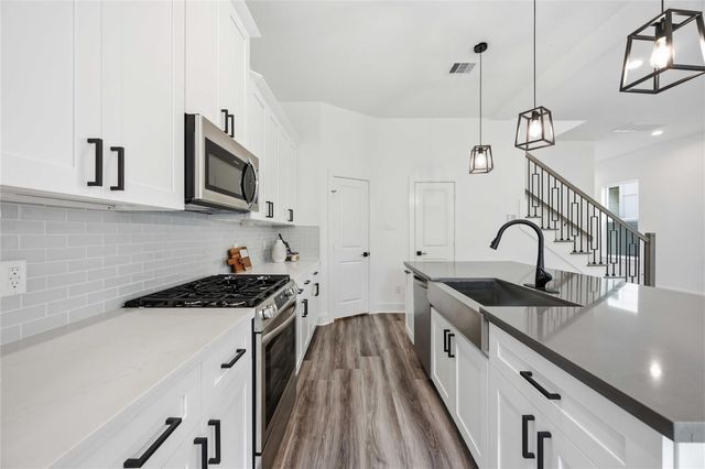 1106 Paul Quinn Street D, Houston, TX 77091