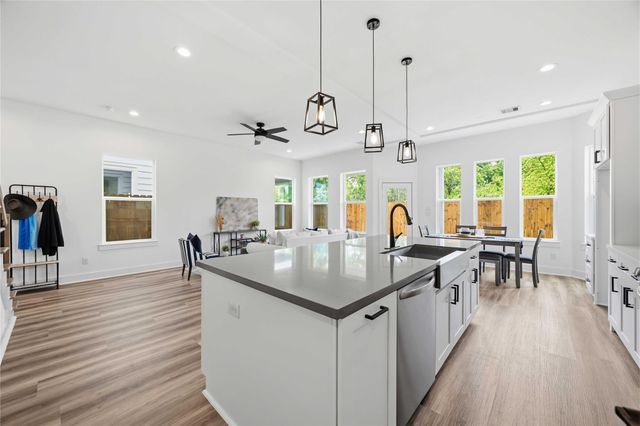 1106 Paul Quinn Street D, Houston, TX 77091