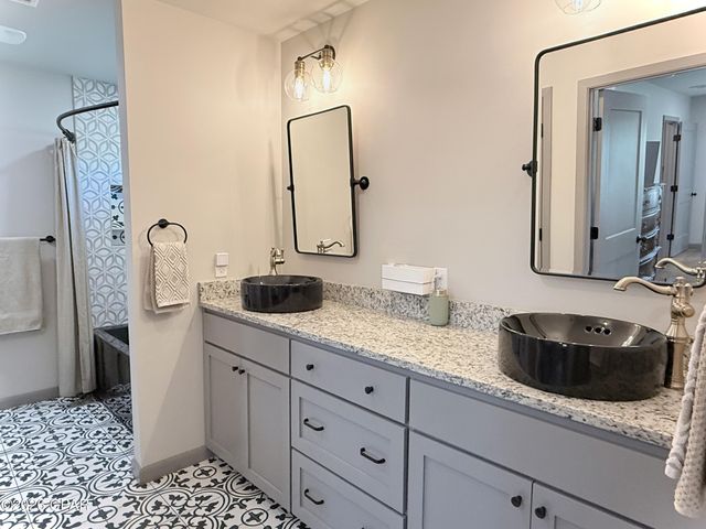 3001 Russ Road, Marianna, FL 32446