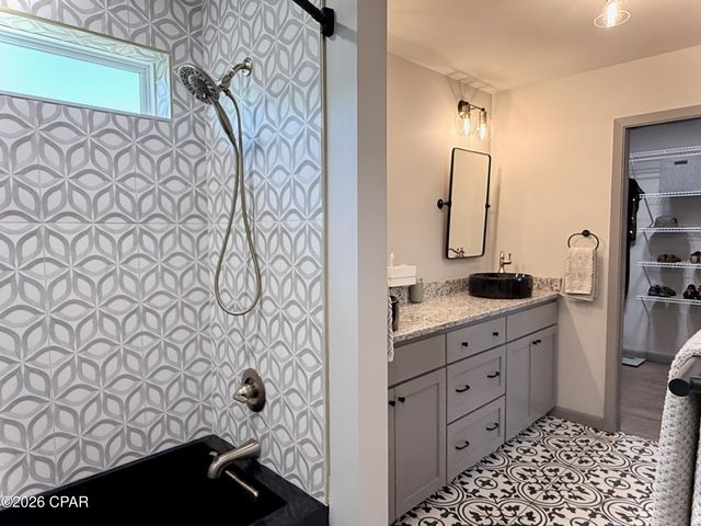 3001 Russ Road, Marianna, FL 32446