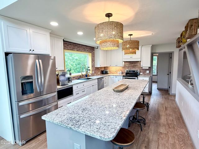 3001 Russ Road, Marianna, FL 32446