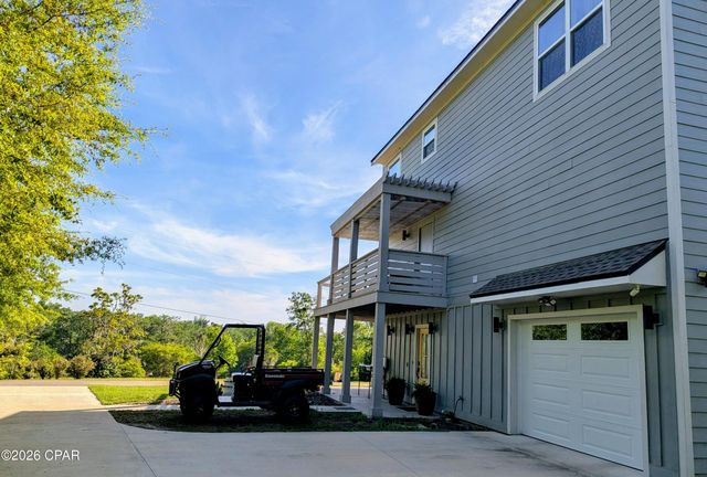 3001 Russ Road, Marianna, FL 32446