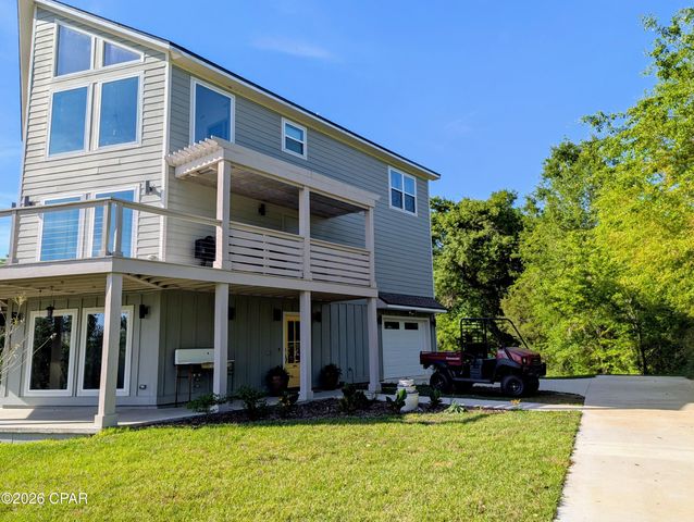 3001 Russ Road, Marianna, FL 32446