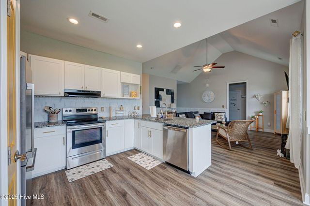 2161 Blue Bonnet Circle, Castle Hayne, NC 28429