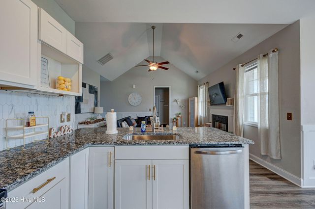 2161 Blue Bonnet Circle, Castle Hayne, NC 28429
