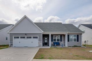 2161 Blue Bonnet Circle, Castle Hayne, NC 28429