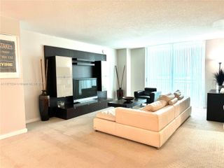 9055 SW 73rd Ct 1705, Miami, FL 33156