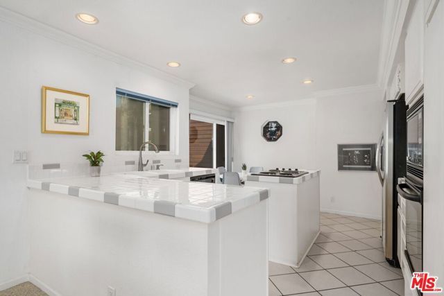 4200 Via Dolce 230, Marina Del Rey, CA 90292