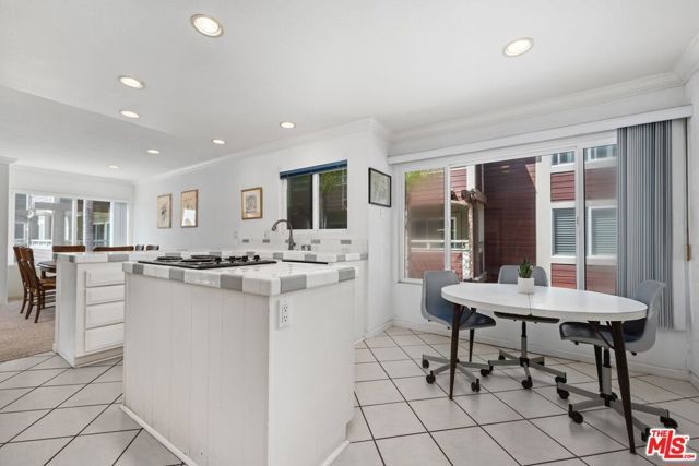 4200 Via Dolce 230, Marina Del Rey, CA 90292