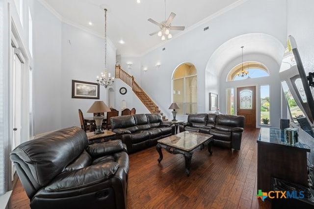 30900 Woodbine Way, Boerne, TX 78015