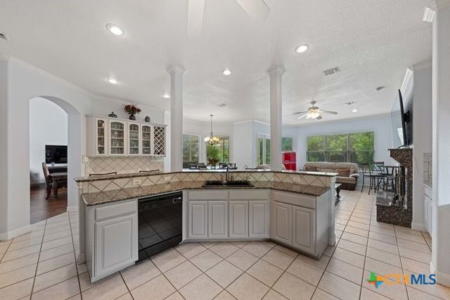 30900 Woodbine Way, Boerne, TX 78015