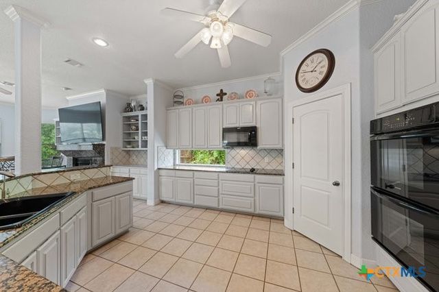 30900 Woodbine Way, Boerne, TX 78015