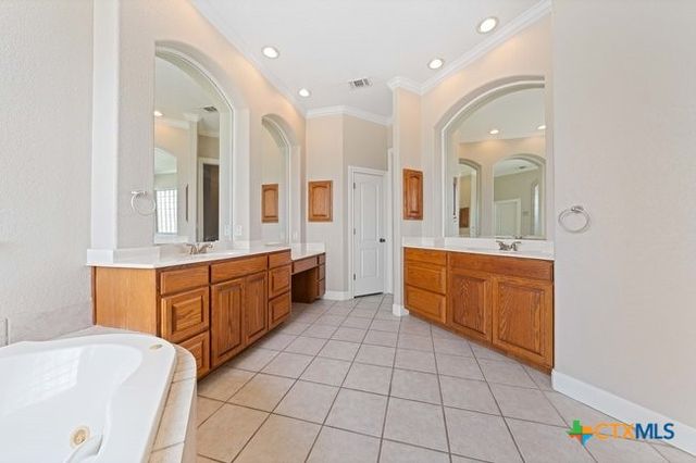 30900 Woodbine Way, Boerne, TX 78015