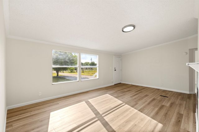 3512 Raintree Drive S, Alvarado, TX 76009