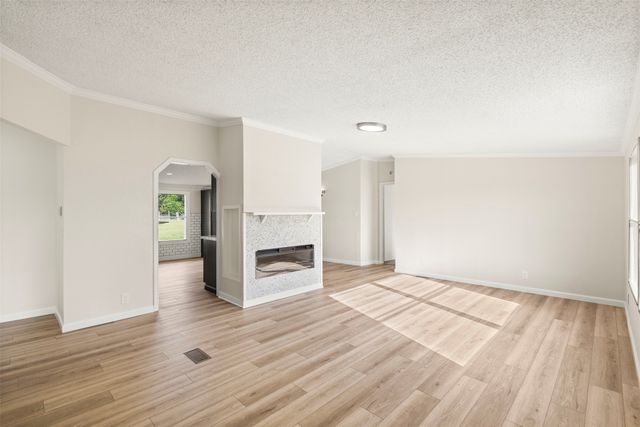 3512 Raintree Drive S, Alvarado, TX 76009