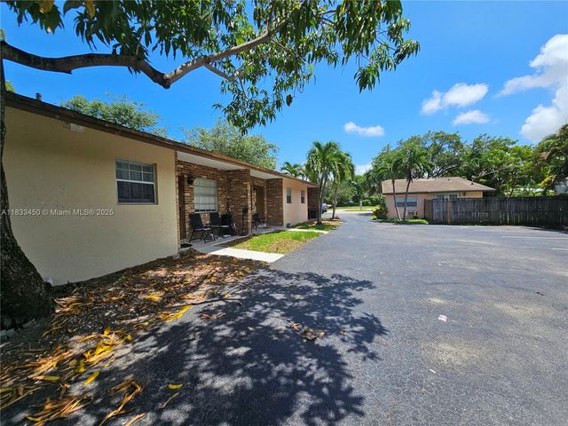 2325 Taylor St 4, Hollywood, FL 33020