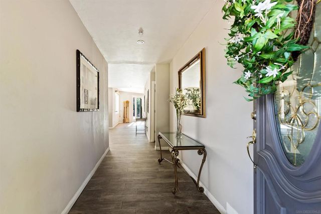 886 Singing Trails Drive, El Cajon, CA 92019