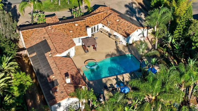 886 Singing Trails Drive, El Cajon, CA 92019