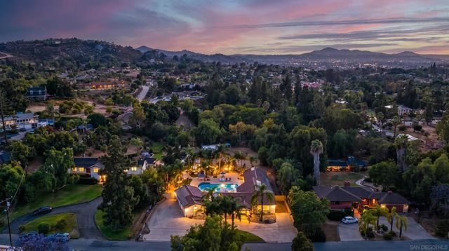 886 Singing Trails Drive, El Cajon, CA 92019