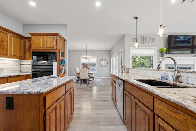 9 Templo Way, Hot Springs Village, AR 71909