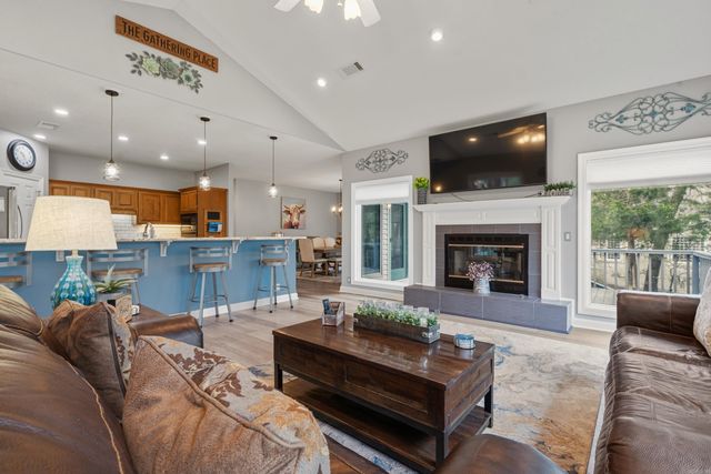 9 Templo Way, Hot Springs Village, AR 71909