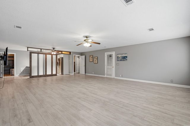 9 Templo Way, Hot Springs Village, AR 71909