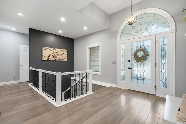 9 Templo Way, Hot Springs Village, AR 71909