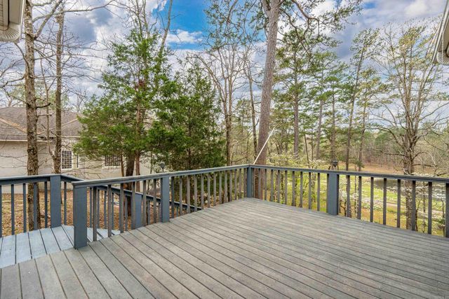 9 Templo Way, Hot Springs Village, AR 71909