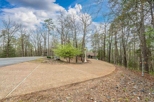 9 Templo Way, Hot Springs Village, AR 71909