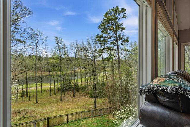 9 Templo Way, Hot Springs Village, AR 71909