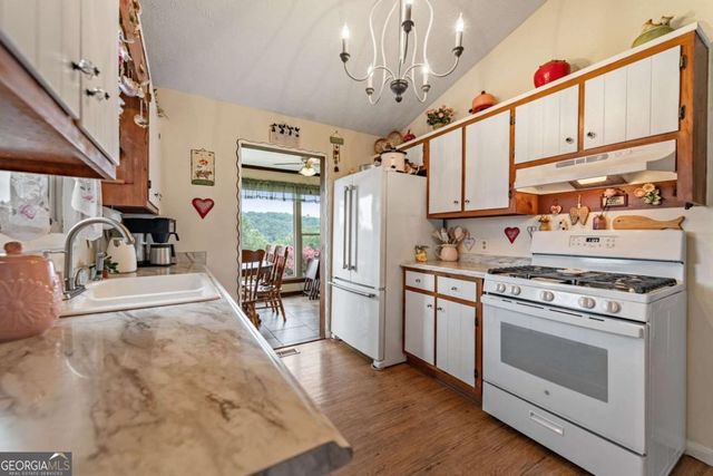 90 Fox Run 78, Blue Ridge, GA 30513