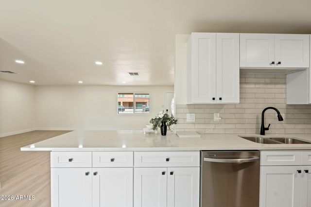 2611 N 23RD Avenue, Phoenix, AZ 85009