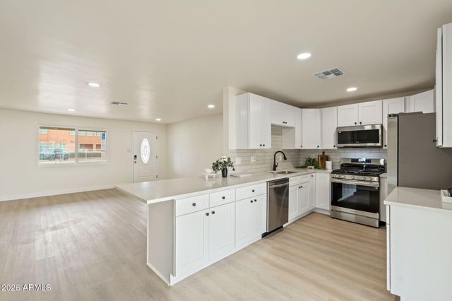 2611 N 23RD Avenue, Phoenix, AZ 85009